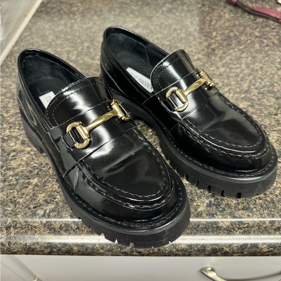 LIKE NEW! Steve Madden loafers - Picture 4 of 6